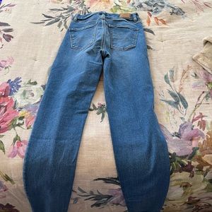 American eagle 90s skinny jeans short